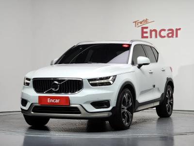 2021 Volvo XC40