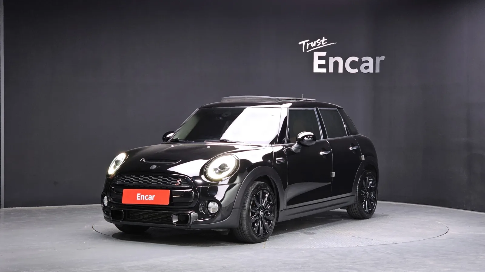 2019 MINI Cooper