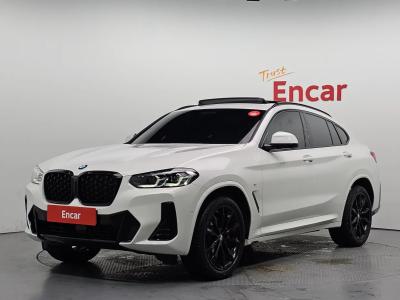 2025 BMW X4