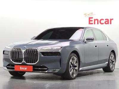 2023 BMW i7