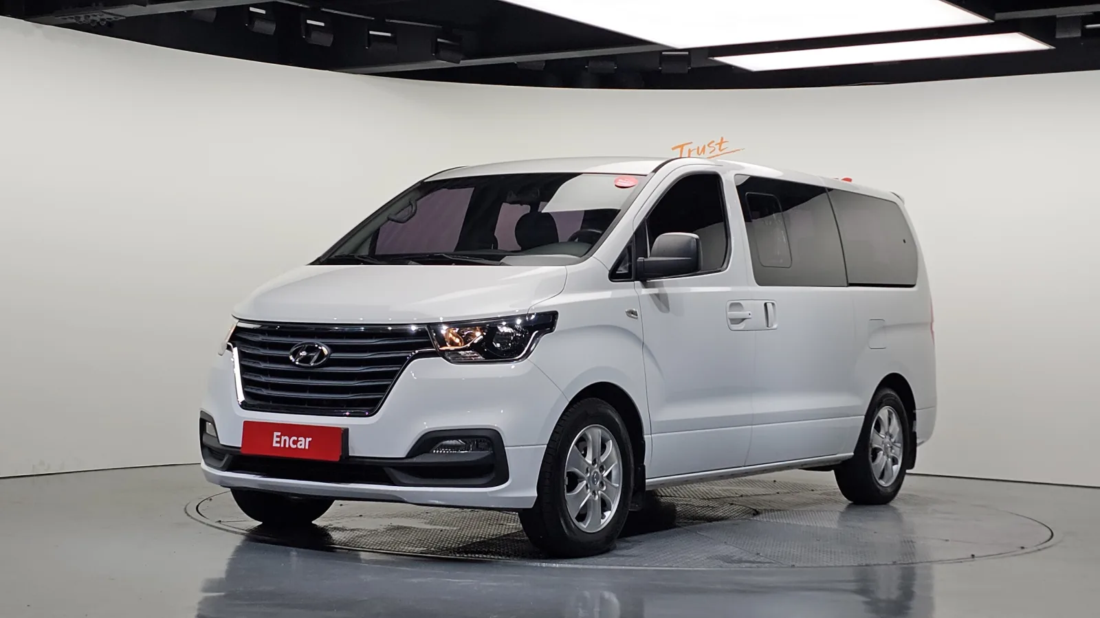 2019 Hyundai Starex