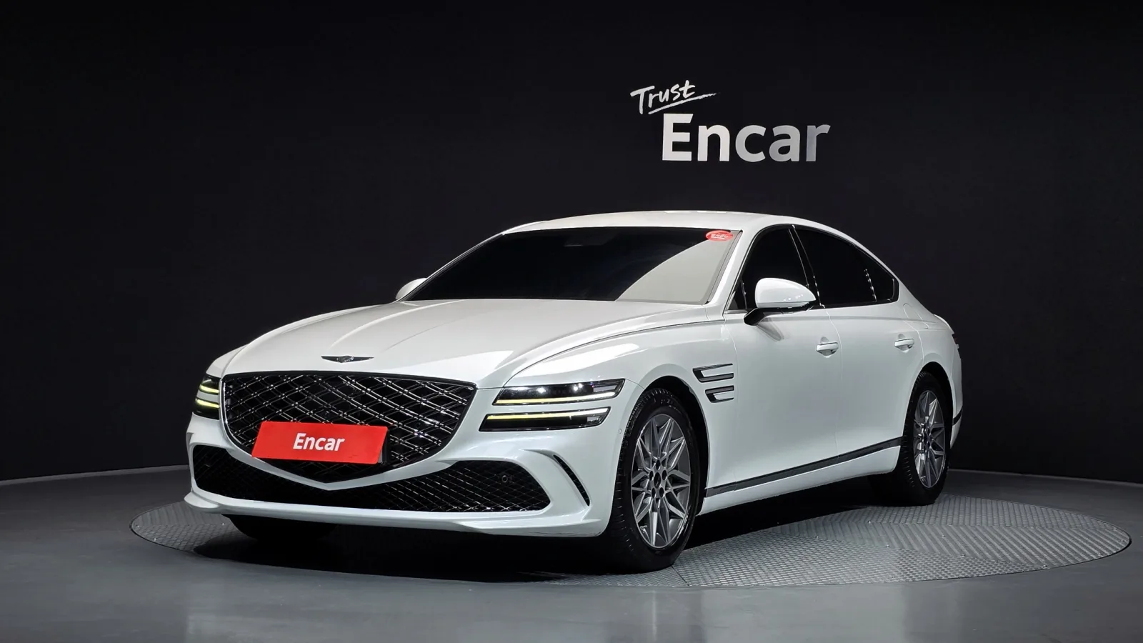 2025 Genesis G80