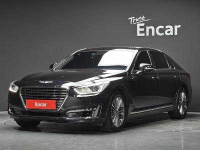 2018 Genesis EQ900