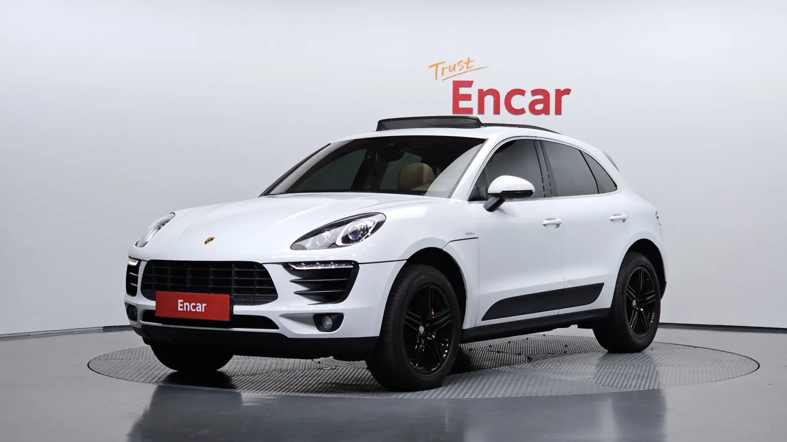 2017 Porsche Macan