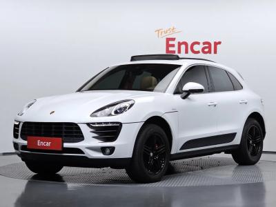 2017 Porsche Macan
