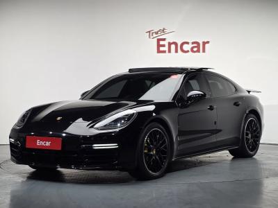 2019 Porsche Panamera