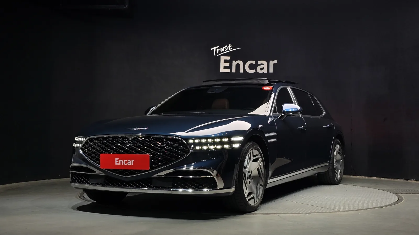 2023 Genesis G90