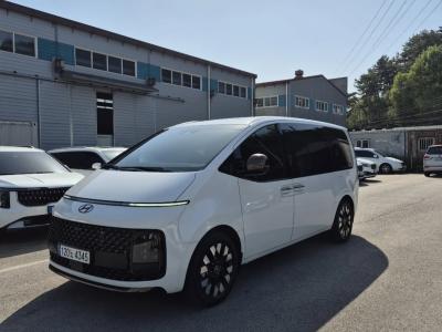 2025 Hyundai Staria