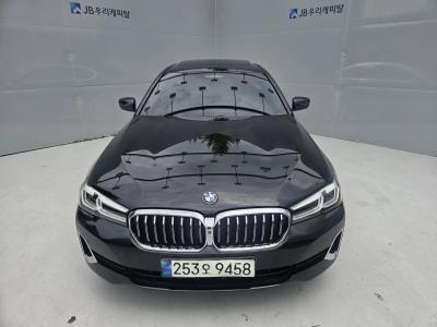 2021 BMW 5-Series