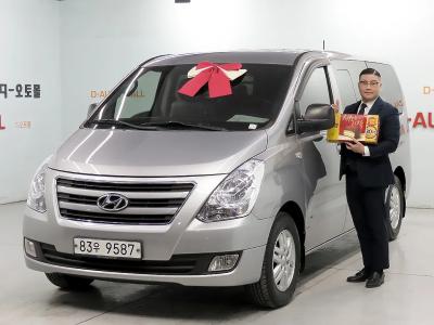 2016 Hyundai Starex
