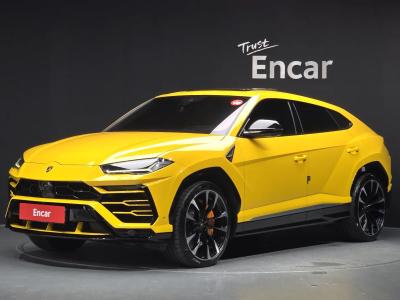 2020 Lamborghini Urus