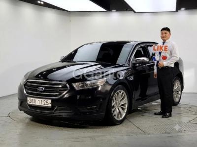 2013 Ford Taurus