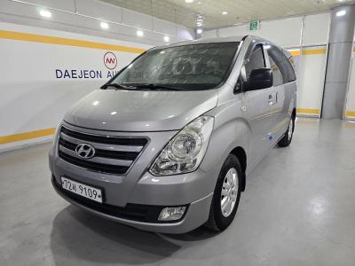 2016 Hyundai Starex