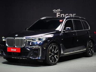 2021 BMW X7