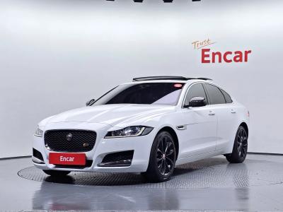 2018 Jaguar XF