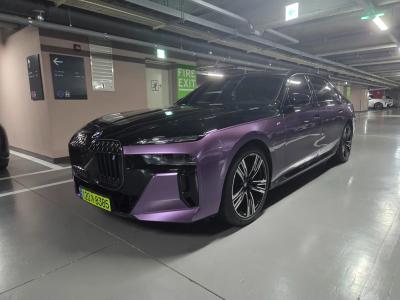 2023 BMW i7