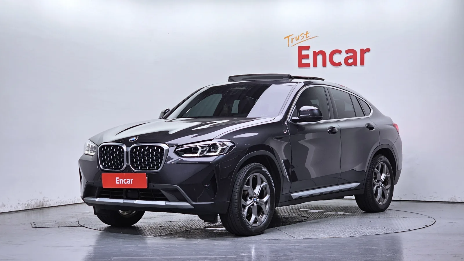 2023 BMW X4