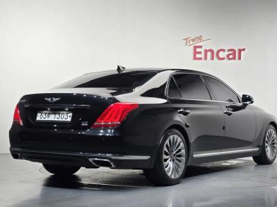 2018 جينيسيس EQ900