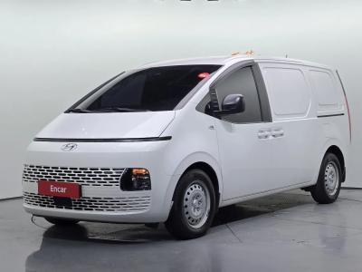 2022 Hyundai Staria
