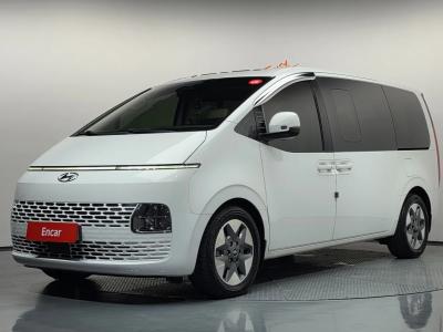 2022 Hyundai Staria