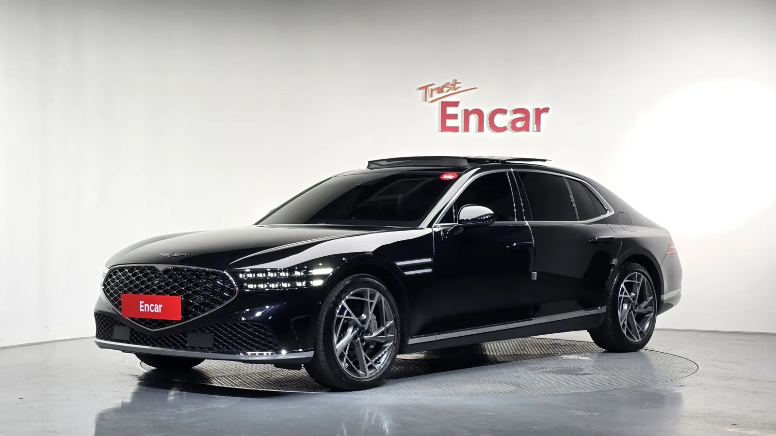 2023 Genesis G90