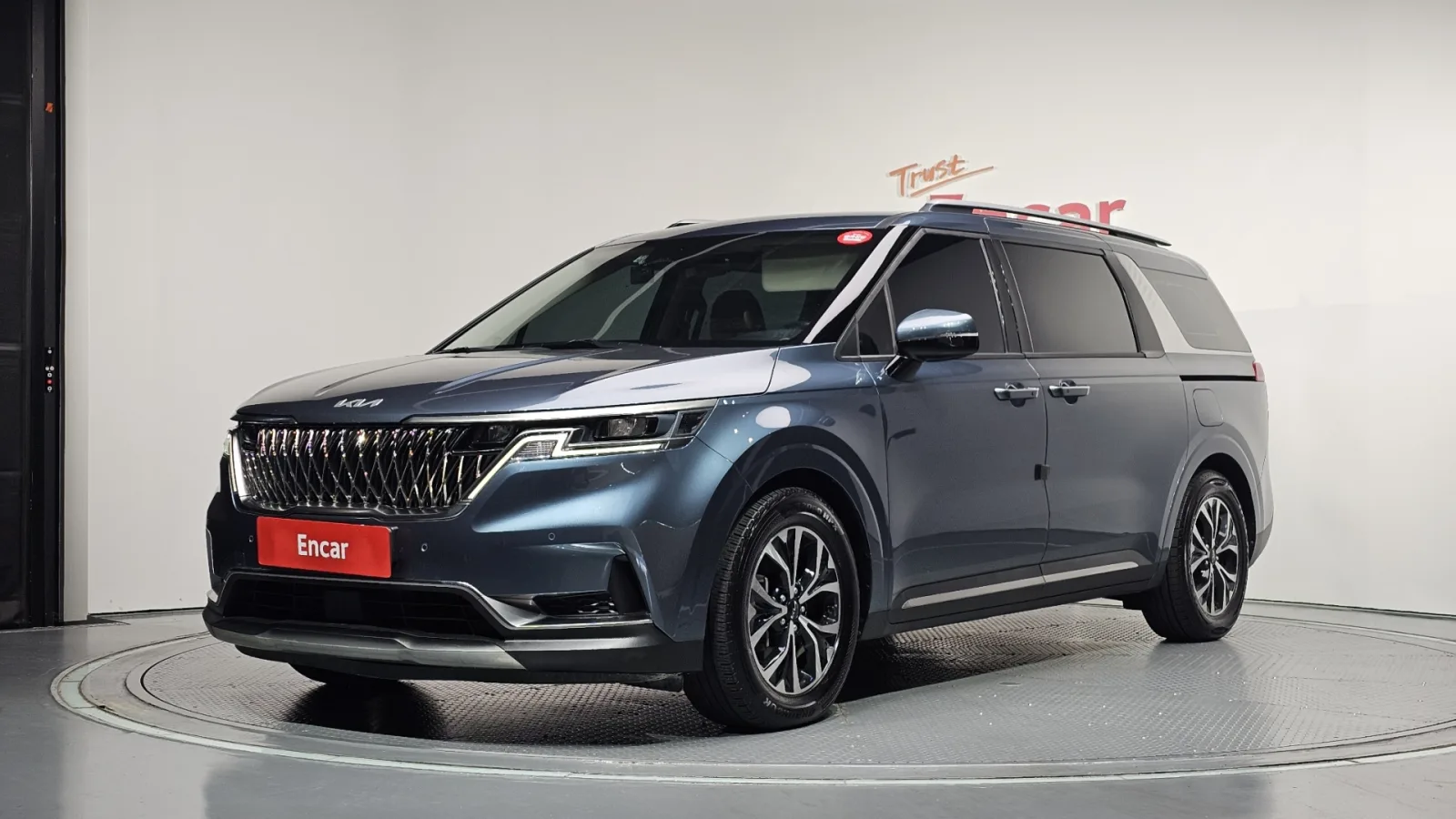 2023 Kia Carnival