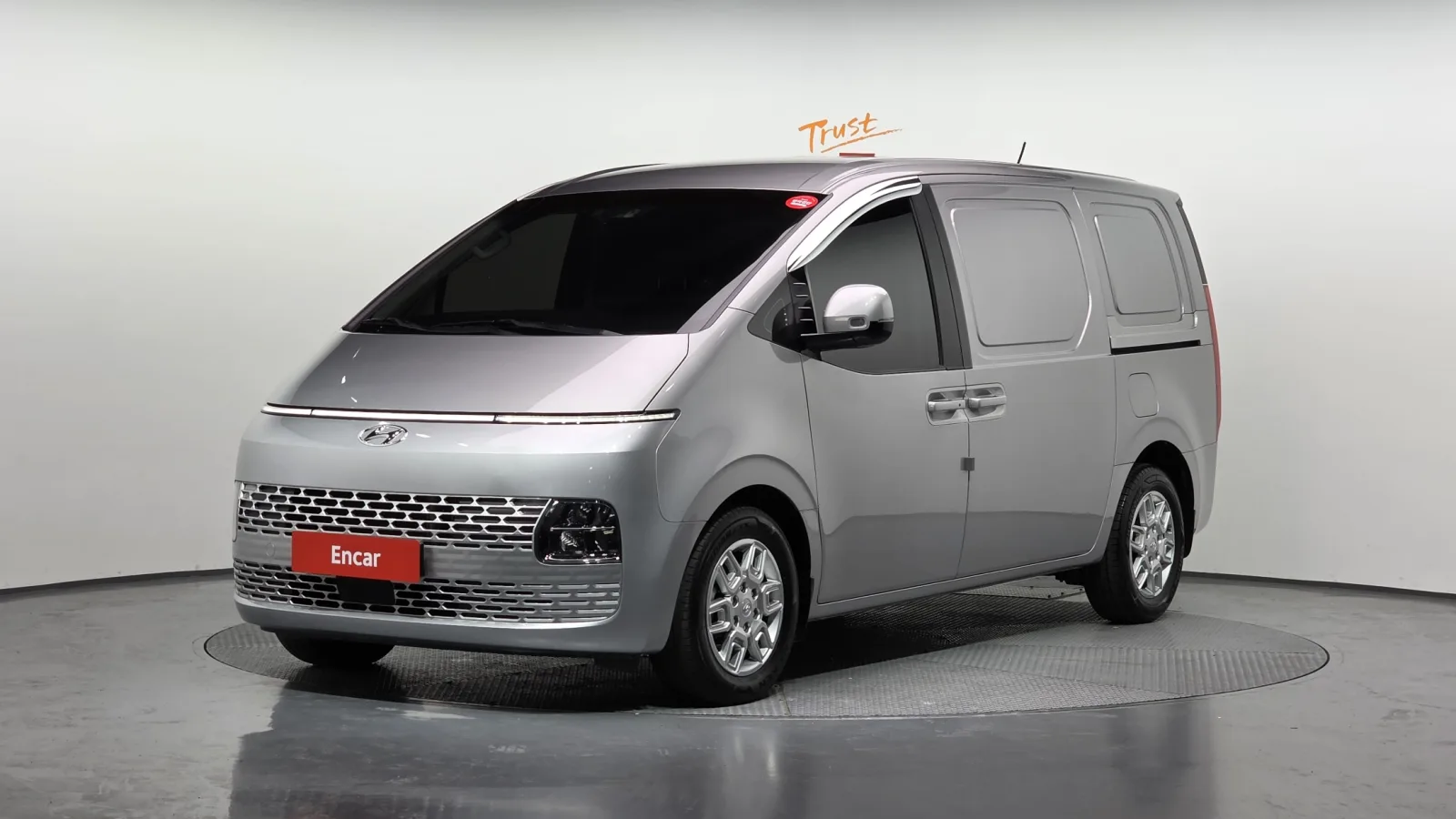 2022 Hyundai Staria
