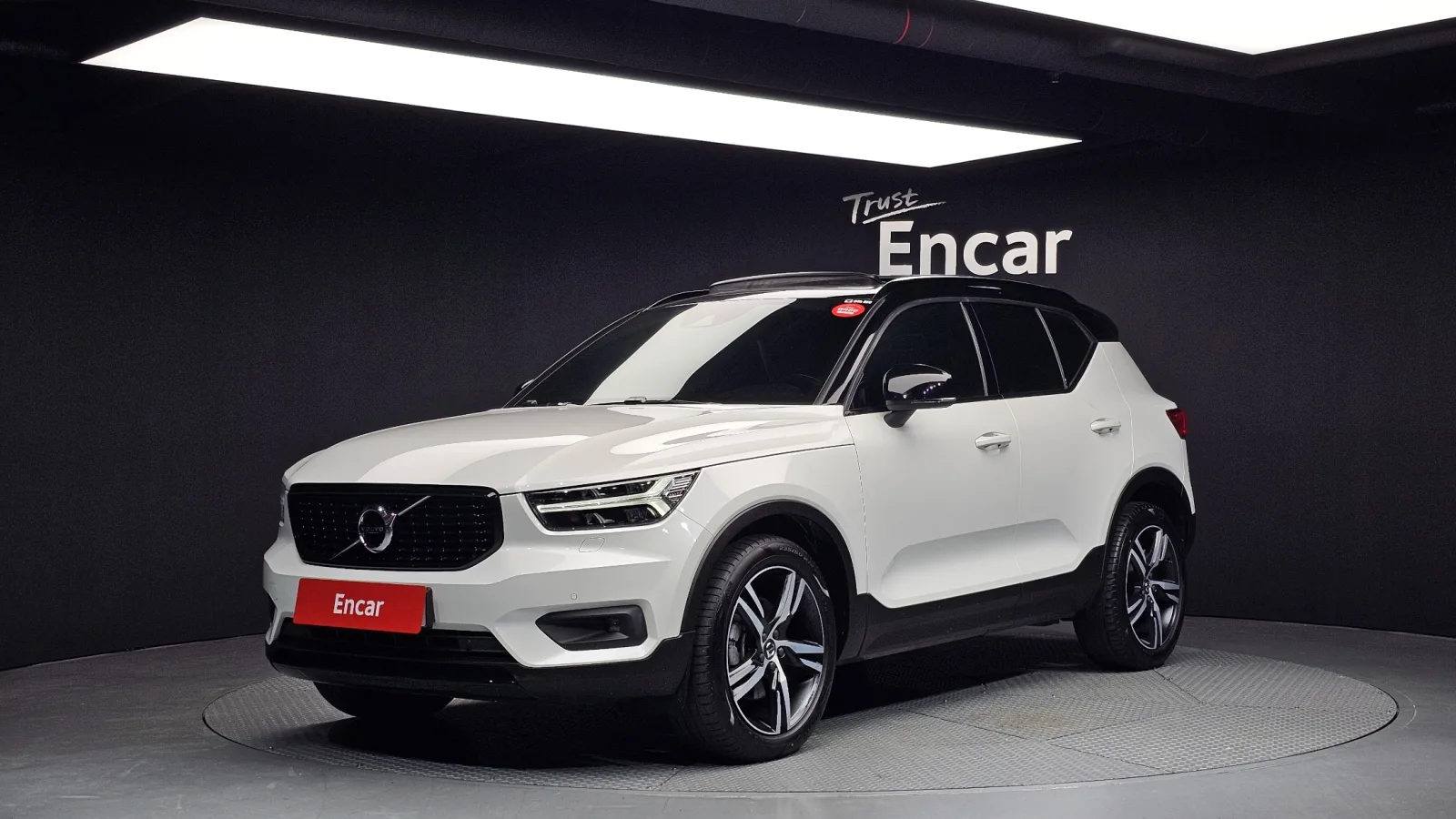 2021 Volvo XC40