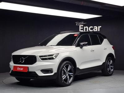 2021 Volvo XC40