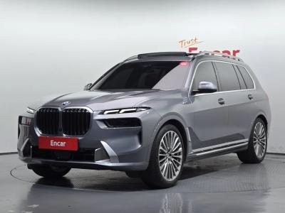 2023 BMW X7