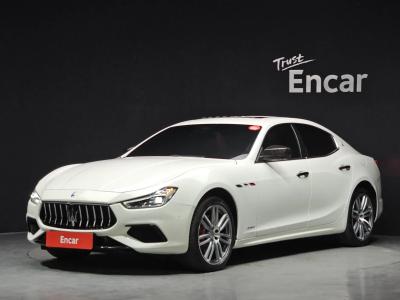 2019 Maserati Ghibli