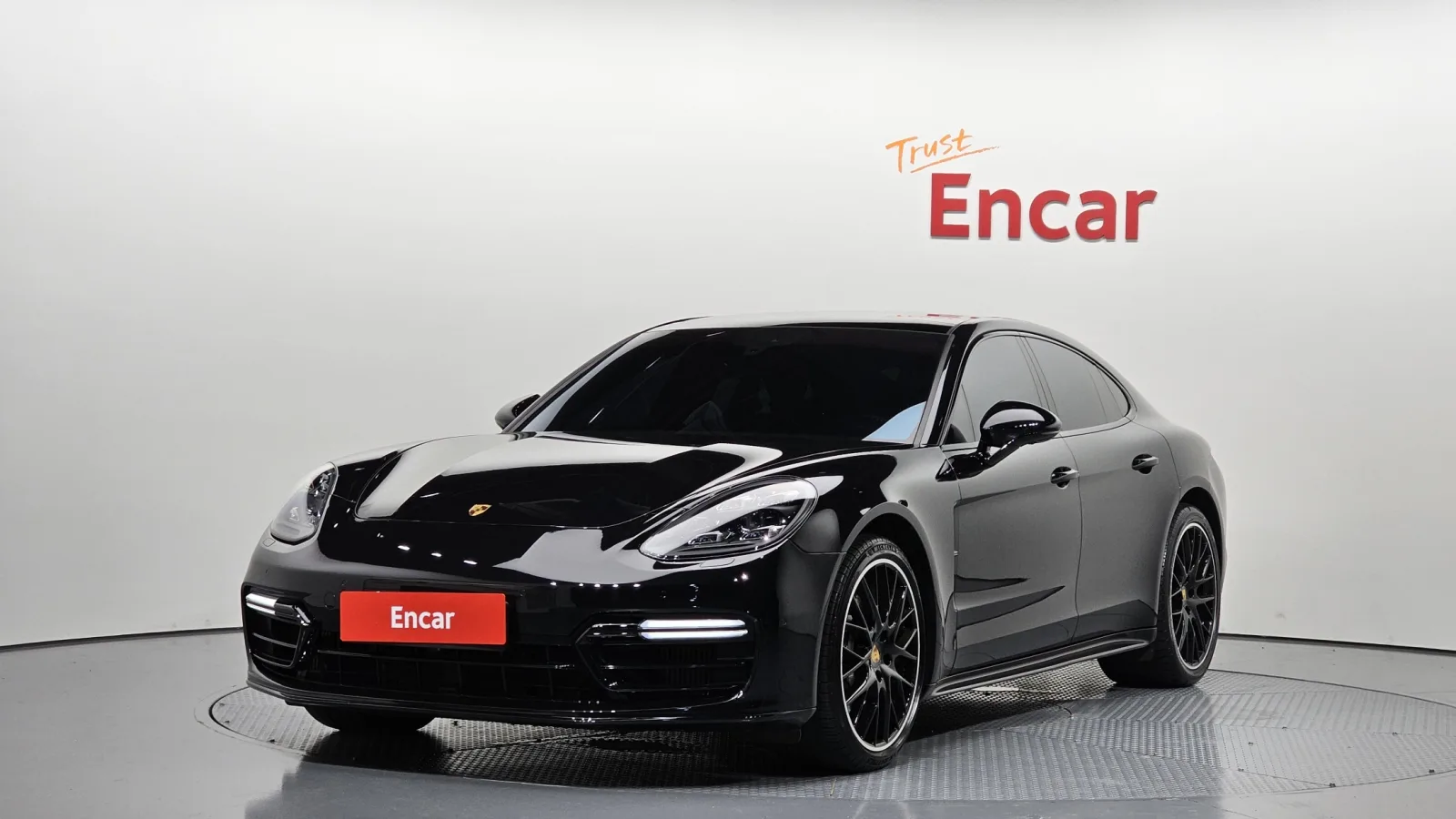 2018 Porsche Panamera