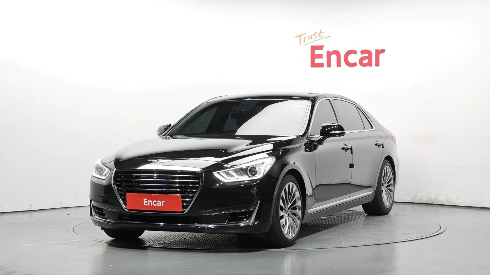 2018 Genesis EQ900