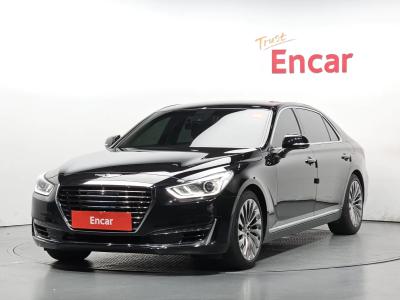 2018 Genesis EQ900