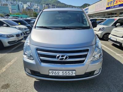 Hyundai Starex 2018