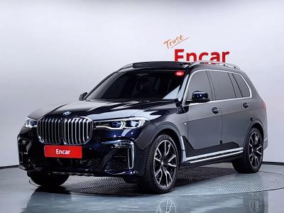 2022 BMW X7