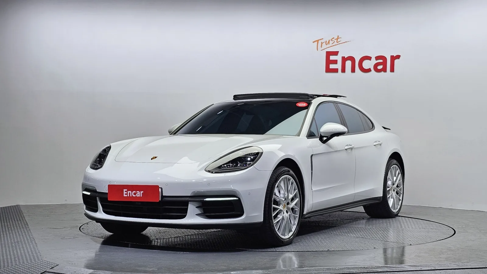 2020 Porsche Panamera