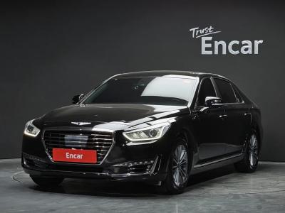 2017 Genesis EQ900