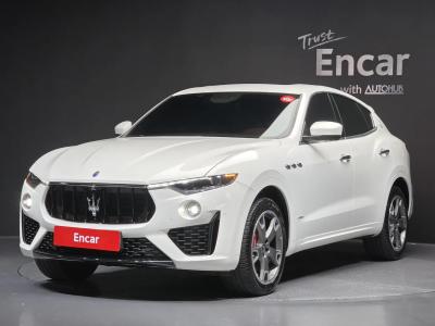 2020 Maserati Levante