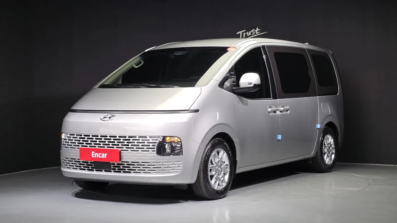 2022 Hyundai Staria