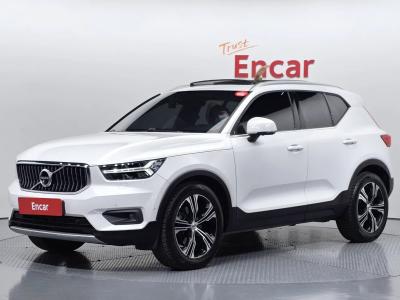 2020 Volvo XC40