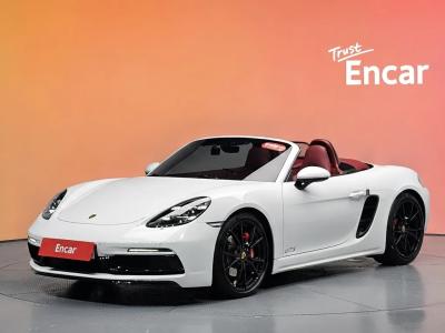 2019 Porsche 718