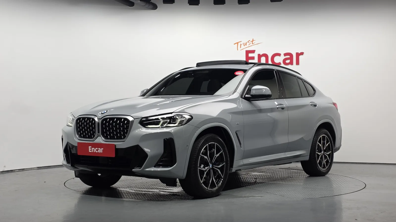 2022 BMW X4