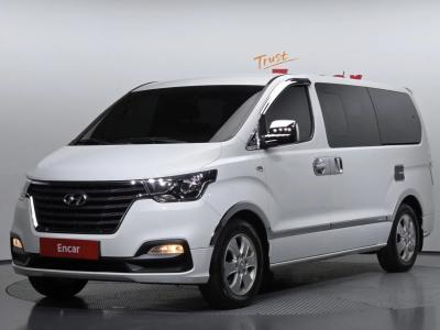 2018 Hyundai Starex