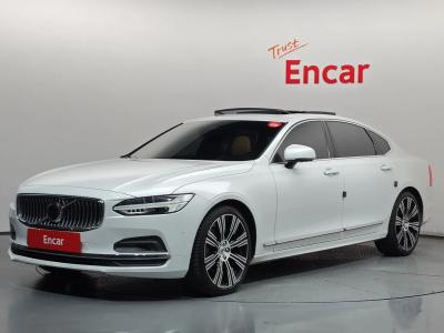 2023 Volvo S90