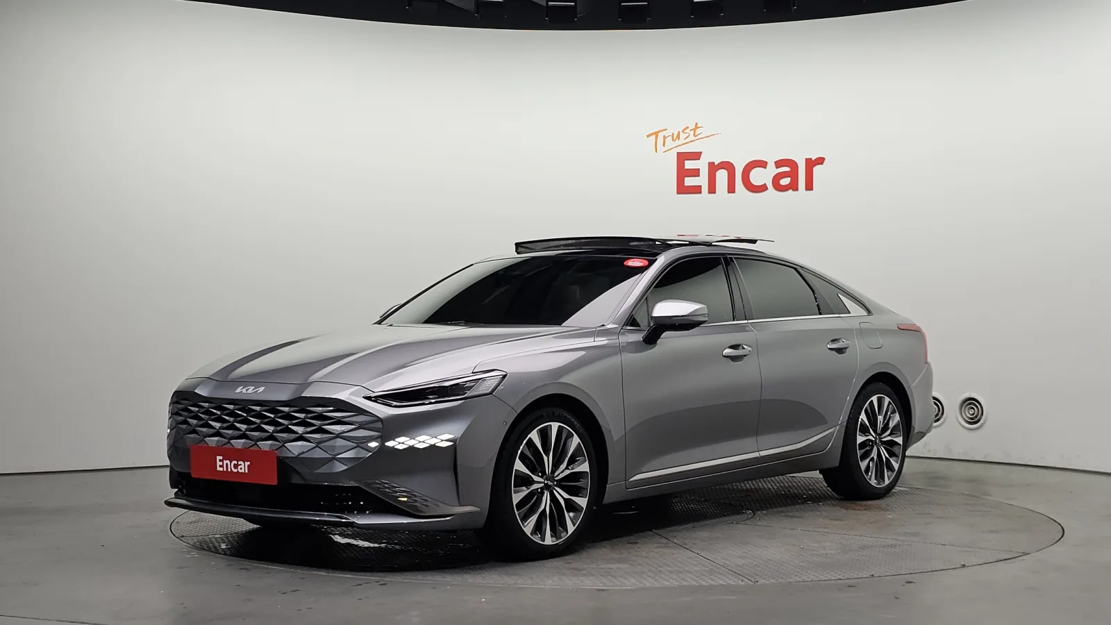2022 Kia K8