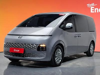 2024 Hyundai Staria