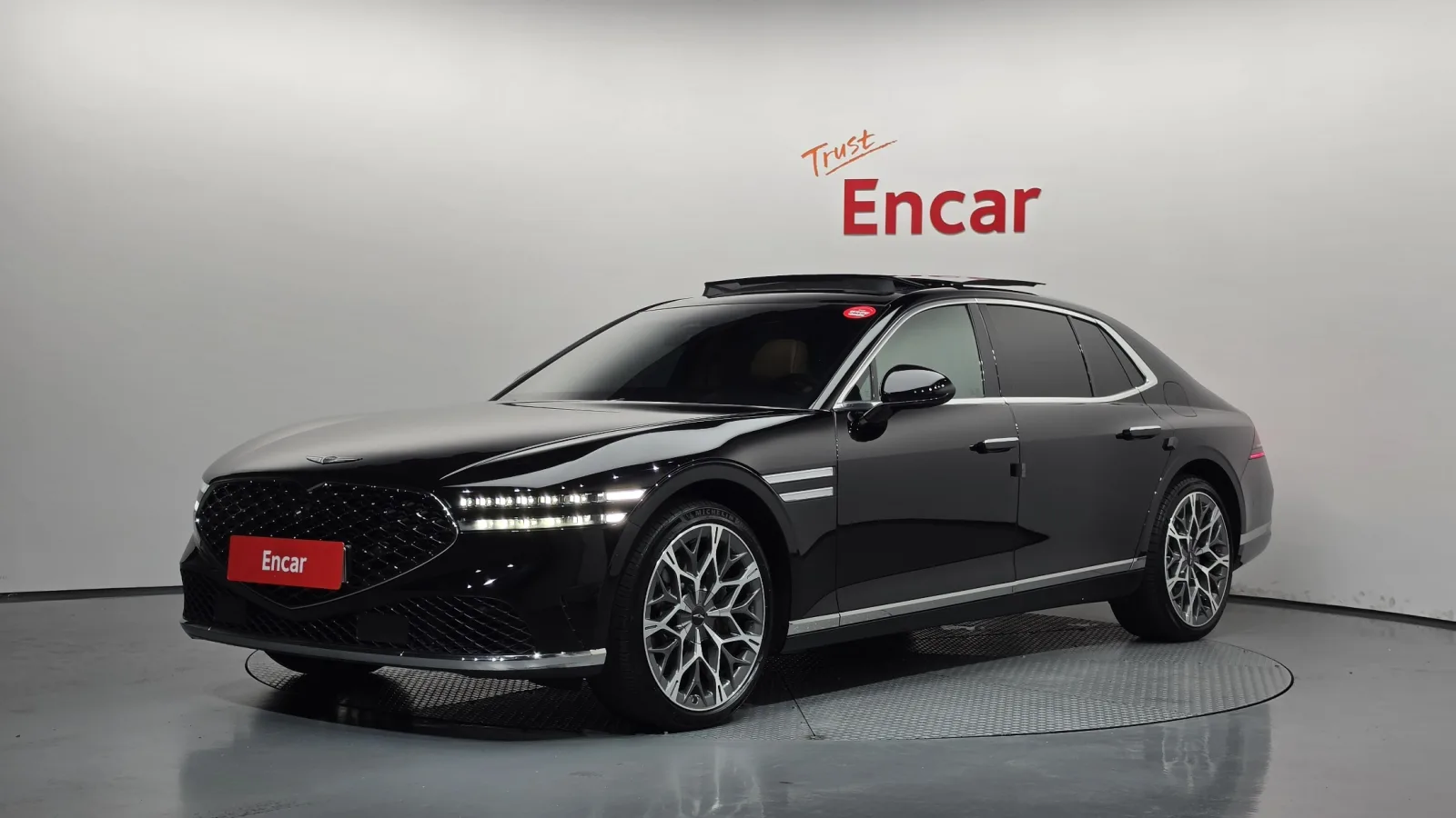 2023 Genesis G90