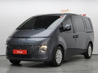 2023 Hyundai Staria