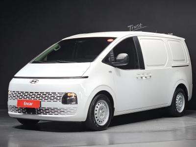 2022 Hyundai Staria
